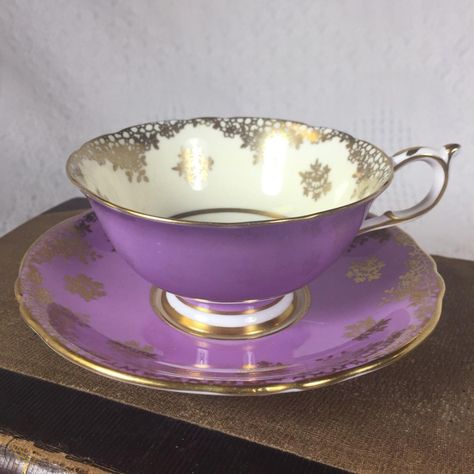 Purple Tea Cups, Paragon Tea Cup, Tea Time Snacks, Cream And Gold, Gold Details, Cup And Saucer Set, Cups And Mugs, Tea Time, Cup And Saucer