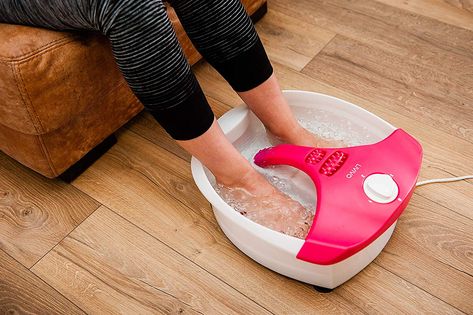 Foot Files, Spa Luxury, Spa Therapy, Pink Amazon, Foot Reflexology, Foot Spa, Foot Soak, Luxury Spa, Foot Massage