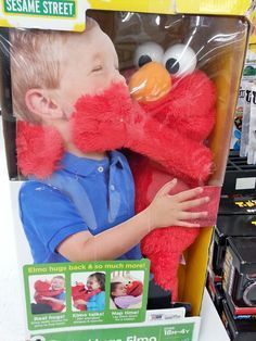 Elmo Memes, Elmo Wallpaper, Elmo And Friends, Elmo World, 밈 유머, Funny Pix, Crazy Funny Pictures, Goofy Pictures, 웃긴 사진