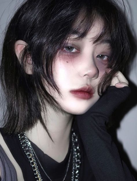 Tomboy Makeup, Vampire Makeup, Doll Eye Makeup, Alt Makeup, Swag Makeup, Cool Makeup Looks, Ethereal Makeup, Emo Makeup, Edgy Makeup