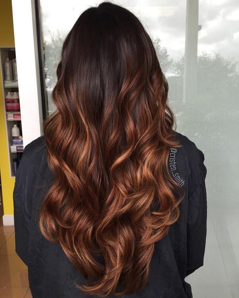 Chocolate Mocha Ombre Long Hair Auburn Balayage, Rambut Brunette, Chocolate Brown Hair Color, Brown Ombre Hair, Hair Color Caramel, Curly Weave Hairstyles, Chocolate Hair, Chocolate Brown Hair, Caramel Hair