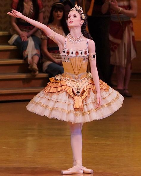 Beautiful Ballet Costumes, Classical Tutu, Dance Reference, Maria Khoreva, Fairycore Fashion, Ballet Aesthetic, Ballerina Barbie, Aesthetic Orange, Ballet Costume