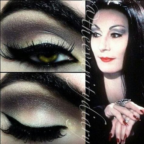 Morticia Addams makeup Morticia Addams Makeup, Addams Makeup, Morticia Addams Costume, Addams Family Musical, Halloweenský Makeup, Gomez And Morticia, Addams Family Costumes, Morticia Addams, Halloween Vampire