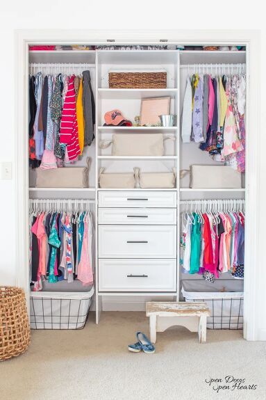 It’s been 1 year since we finished this closet, so I decided to check on the kids shared closet organization and see if it was still working.
 
 How do you organize shared children’s closet? It’s been a year since  we organized this closet and turned it into a closet for two.When we first designed this closet our girls were 3 and 5 years old.
 
Since then a few things have changed, and they are now responsible for putting their laundry away independently.With this big change… Shared Closet Organization Kids, Child Closet Organization, Kids Shared Closet Organization, Kid Closet Organization Ideas, Small Closets Organization, Playroom Closet Ideas, Girls Closet Ideas, Closet Cubby Ideas, Kids Walk In Closet