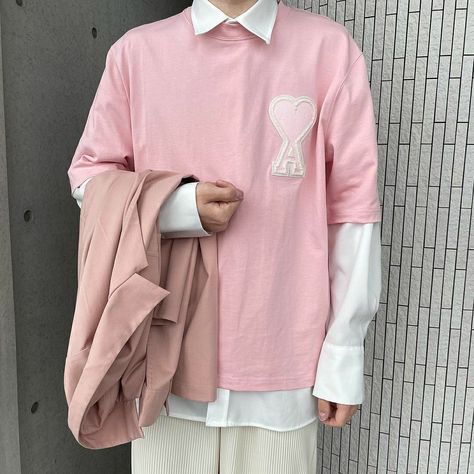 Pink And White Male Outfit, Pink Softboy Outfits, Pastel Pink Outfit Men, Pastel Guy Aesthetic, Feminine Guy Outfits Aesthetic, Pink Male Outfit Aesthetic, Male Cutecore Outfits, Pastel Masculine Outfits, Lovecore Aesthetic Outfit Male