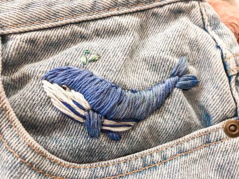 Cute Embroidery On Jeans, Jean Embroidery Ideas, Cool Embroidery Ideas Clothes, Embroidery Inspiration Jeans, Clothing Embroidery Ideas, Little Embroidery Ideas, Embroidered Clothes Diy, Jeans Embroidery Ideas, Whale Embroidery Pattern