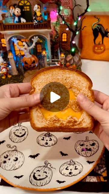 Halloween grilled cheese sandwiches Halloween Grilled Cheese, Halloween Sandwiches, Autumn Witch, Pumpkin Spooky, Grilled Cheese Sandwiches, Spooky Treats, Grilled Cheese Sandwich, Cheese Sandwiches, Grilled Cheese