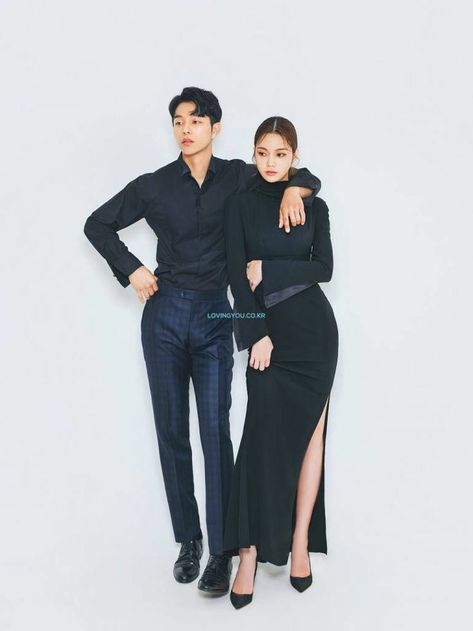 Couple Model Poses, Wedding Photography Shots, Wedding Korea, Korea Wedding, Korean Wedding Photography, Pre Wedding Photoshoot Outfit, Wedding Photo Studio, Couples Modeling, Couple Poses Reference