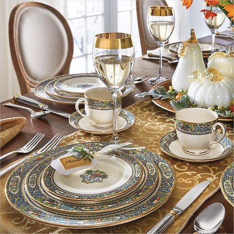 Lenox Autumn, Dinnerware Inspiration, Spring Table Settings, Luxury Tableware, Dinner Table Setting, Dinner Table Decor, Elegant Table Settings, Thanksgiving Design, Beautiful Table Settings