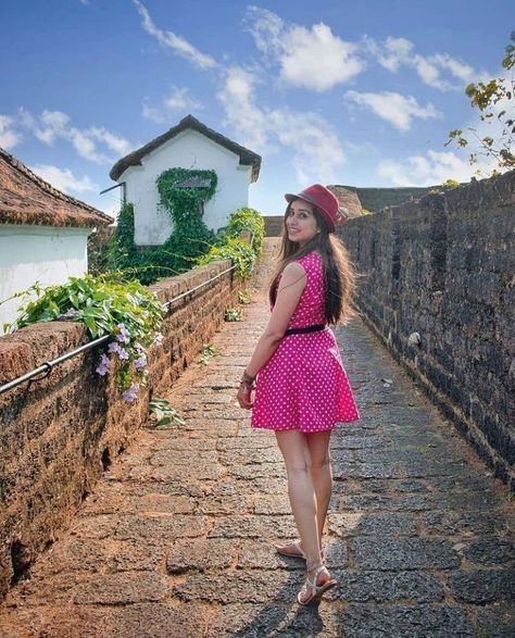 Reis Magos Fort in Goa Poses In Fort, Colonial India, Photo Styles, Travel Infographic, Army Girlfriend Pictures, Desi Fashion Casual, Beach Photography Poses, The Fort, Beautiful Villages