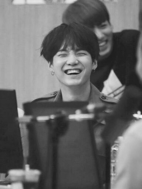 Min Yoongi Wallpaper, Evil Smile, Smile Pictures, Smile Wallpaper, Gummy Smile, Min Yoongi Bts, Min Suga, Bts Yoongi, Bts Fanart