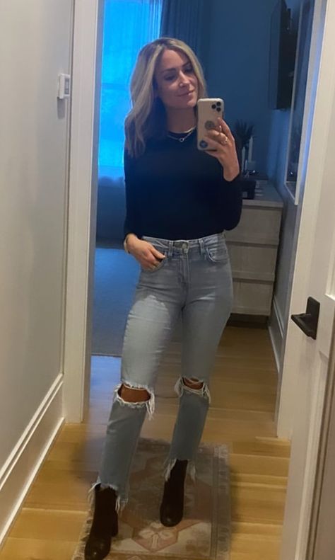 Kristin Cavallari Outfit, Bodysuit Jeans Outfit, Kristin Cavallari Hair, Bodysuit Outfit Jeans, Mum Outfits, Kristin Cavallari Style, Black Bodysuit Outfit, Uncommon James, Kristin Cavallari