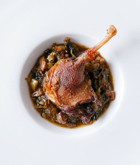 Duck Leg Recipes, Puy Lentils, Michelin Food, Crispy Duck, Braised Duck, Southern Cookbook, Braised Greens, Michelin Chef, Leek Recipes