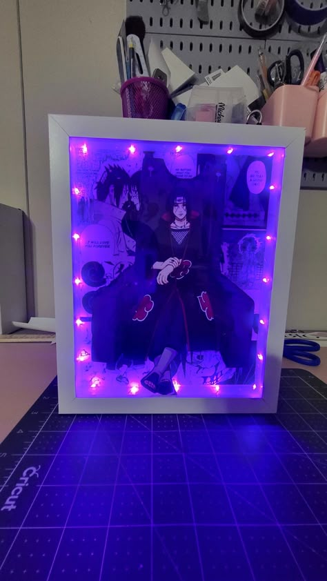 Naruto shadowbox Anime Gift Ideas Diy, Anime Diy, Naruto Sketch Drawing, Easy Diy Room Decor, Naruto Sketch, Flower Shadow Box, 3d Shadow Box, Anime Gifts, Itachi Uchiha