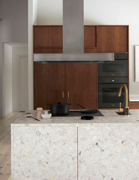 Dapur Skandinavia, Terrazzo Kitchen, Minimalist Dekor, Interior Architects, Interior Minimalista, Best Kitchen Designs, Oak Kitchen, Scandinavian Kitchen, Bedroom Vintage