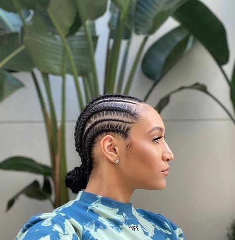 Chunky Cornrows Braids, Conrols Hair Style, Professional Cornrows For Work, Corn Row Braids Black Women Cornrows Natural Hair, Corn Rows And Braids, Cornrows No Extensions, Cool Cornrows, Corn Row Braids Black Women, Trending Cornrows