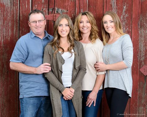 Adult Sibling Photography, Adult Family Poses, Adult Family Photos, Sibling Photography Poses, Large Family Poses, Big Family Photos, Large Family Photos, Family Photoshoot Poses, Sibling Poses