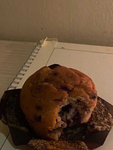 Muffin Bakery Aesthetic, Dark Cooking Aesthetic, Dark Academia Baking, Blueberry Muffins Aesthetic, Halloween Baking Aesthetic, Blueberry Muffin Aesthetic, Muffin Aesthetic, Dark Academia Food, Muffins Aesthetic