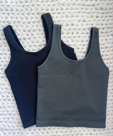 Aritiza Dupe - Seamless Tank Top Cute Ribbed Tank Tops, Must Have Basic Tops For Women, Where To Get Cute Tank Tops, Neutral Tank Tops, Basic Tops Aesthetic, Where To Get Tank Tops, Aritzia Tank Top, Where To Buy Tank Tops, Fitted Tank Tops