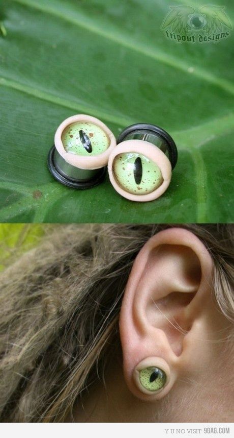 אווו.... Eyeball Earrings, Ear Gauges Plugs, Tunnels And Plugs, Stretched Ears, Plugs Earrings, Ear Gauges, Gauges Plugs, The Ear, Eye Earrings