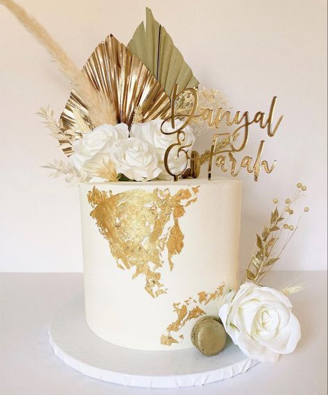 Gold Foil Cake, Ice Cream Decoration, Foil Cake, Cream Decoration, Wedding Cake Simple Elegant, Cowgirl Cakes, Ice Cream Decorations, Wedding Anniversary Cakes, 21st Birthday Cakes