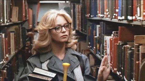 Foul Play, Goldie Hawn, Librarian, A Woman, Books