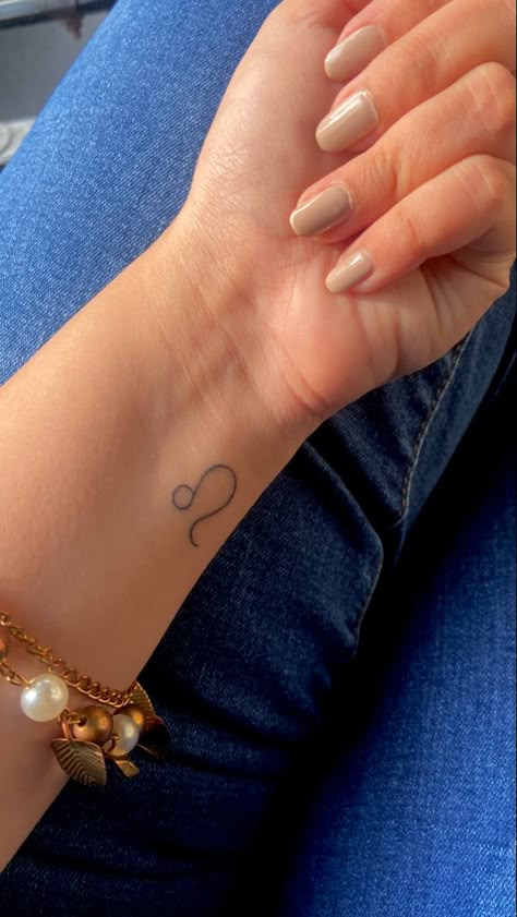 Leo Tattoo Matching, Leo Sun Sign Tattoo, Leo Sign Tattoo Ideas For Women, Leo Wrist Tattoo, Unique Leo Tattoos, Leo Tattoo For Women Zodiac, Small Leo Tattoos For Women, Leo Sign Tattoo Ideas, Leo Zodiac Sign Tattoos