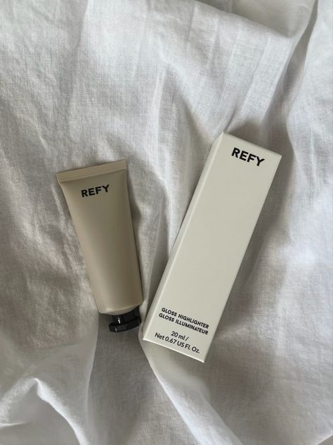 Refy Beauty Highlighter, Refy Makeup Aesthetic, Refy Products, Refy Beauty Aesthetic, Makeup Shopping, Makeup Images, Makeup Wishlist, Makeup List, Makeup Aesthetic