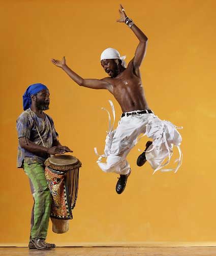 African Dance Photography, Dance Spiritual, Savion Glover, Caribbean Dance, Gregory Hines, Black Dancers, Afro Caribbean, Afro Dance, Mama Africa