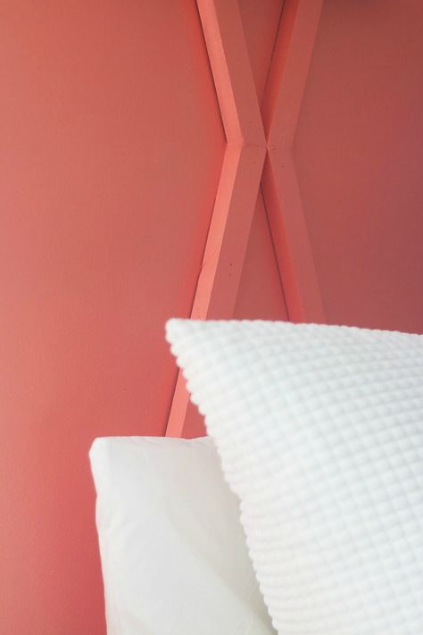 How To Paint a Wall: 7 DIY Painting Techniques - Thistlewood Farm Coral Accent Wall Bedroom, Coral Accent Wall, Diy Painting Techniques, Diy Herringbone Wall, Nerd Room Ideas, Diy Accent Wall Ideas, Coral Accent Walls, Peach Room, Striped Accent Walls