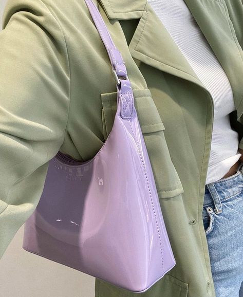 Purple Bags Aesthetic, Lilac Bag Outfit, Sling Bag Aesthetic, Bershka Bag, Sling Bag Outfit, Lavender Purse, Me Bag, Purse Outfit, Ponytail Hairstyles Easy