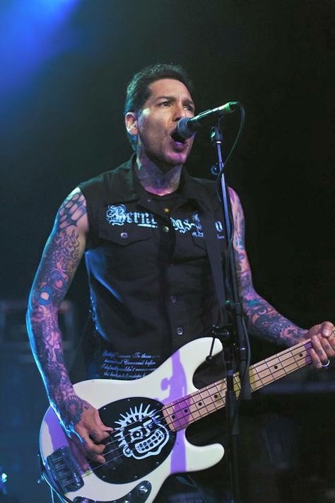 Fall 2015 Mike Herrera, Pop Punk, Fall 2015, Punk Rock, Bass, Guitar, Concert, Music, Quick Saves