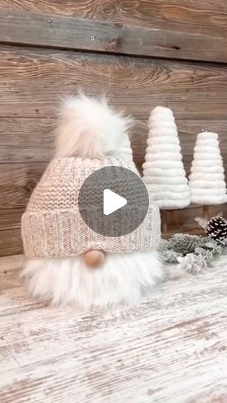 Christmas Loviing on Instagram: "Try this simple idea 🎄🎁

#christmas #love #christmastree #diy #christmasdecor #christmastime #christmasdecorations #christmaslights

By @ideanatale on tiktok 🫶🏼" Easy Xmas Knomes, Rustic Christmas Diy Crafts, Make And Take Christmas Ornaments, Christmas Crafts Tutorials, January Gnomes, Toilet Plunger Christmas Crafts, Christmas Decs Diy, Easy Sock Gnomes Diy, January Adult Crafts