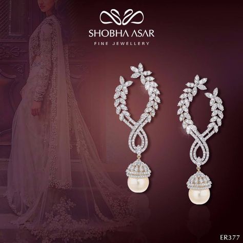 Shobha Asar Jewellery, Modern Diamond Jewelry, Diamond Earrings Indian, Beautiful Jewelry Diamonds, Earrings Bride, Diamond Chandelier Earrings, Sparkly Accessories, Designer Diamond Jewellery, Diamond Pendant Sets