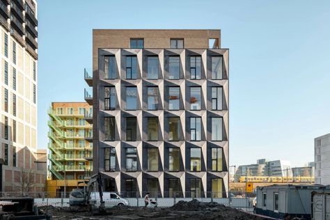 The Modular by Bureau Fraai references an industrial past with a progressive façade design Shading Device, Modular Office, Concrete Facade, Building Facade, Amsterdam Netherlands, Architecture Office, Facade Design, Structural Engineering, Green Roof