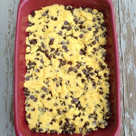 Lazy Day Cookies, Lazy Cake Cookies, Homemade Fruit Popsicles, Lazy Cake, Cookie Bars Easy, Chocolate Cake Mix Cookies, Chocolate Chip Granola Bars, Oatmeal Cake, Cake Mix Cookie Recipes