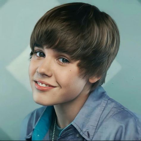 Baby Justin Bieber, Justin Bieber Music Videos, Justin Bieber 2009, Justin Bieber My World, Justin Bieber Baby, Justin Bieber Smile, Baby Beaver, Justin Bieber Gif, Very Important Person