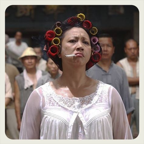 Kung Fu Hustle (2004) Directed by Stephen Chow. Qiu Yuen as the Landlady. In an August 2010 interview with GQ magazine, Bill Murray praised… Kung Fu Hustle Landlady, Kung Fu Hustle, Sammo Hung, Stephen Chow, American Comedy, Roger Moore, Bill Murray, Gq Magazine, Jackie Chan