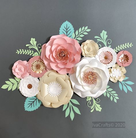 Small Paper Flowers, Paper Flower Wall Art, Flowers Nursery, Paper Flower Arrangements, Paper Quilling Flowers, Rose Gold Paper, Fleurs Diy, Girls Room Wall Art, Paper Flower Wall Decor