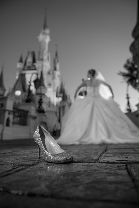 Cinderella moment during a Walt Disney World bride's Magic Kingdom portrait session. Photo: Stephanie, Disney Fine Art Photography Wedding Hashtag Ideas, Disney Wedding Ideas, Disney Fine Art Photography, Sikh Wedding Photography, Hashtag Ideas, Disneyland Wedding, Disney World Wedding, Disney Inspired Wedding, Disney Fine Art