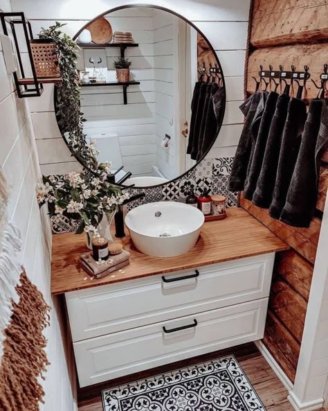 Western Bathroom, Stunning Bathrooms, Boho Bathroom, Western Home, Western Home Decor, Bathroom Inspo, Guest Bathroom, My New Room, Bathroom Makeover