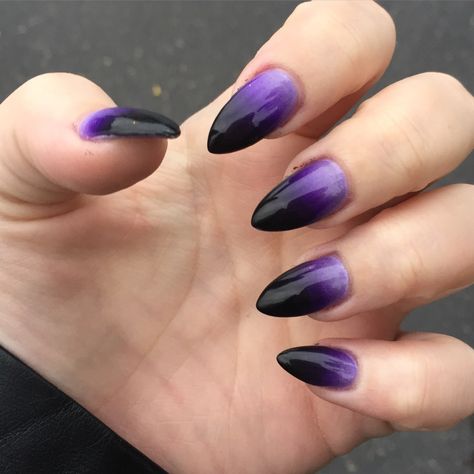 Royal Purple Nails, Ombré Almond Nails, Purple Almond Nails, Sharp Claws, Almond Nails Designs, Black Ombre, Black And Purple, Creative Nails, Royal Purple