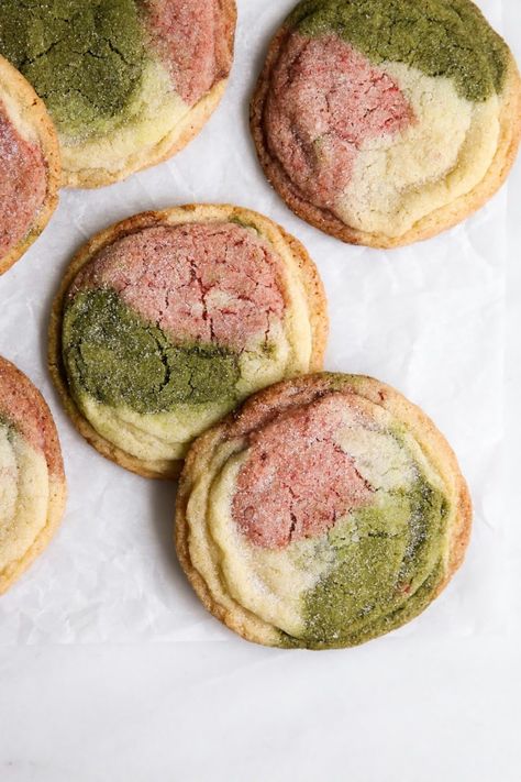 Matcha Neapolitan Sugar Cookies - Constellation Inspiration Strawberry Sugar Cookies, Matcha Cookies, Vanilla Sugar Cookie, Chewy Sugar Cookies, Flavor Ice, Sugar Cookie Dough, Dried Strawberries, Ice Cream Flavors, Junk Food