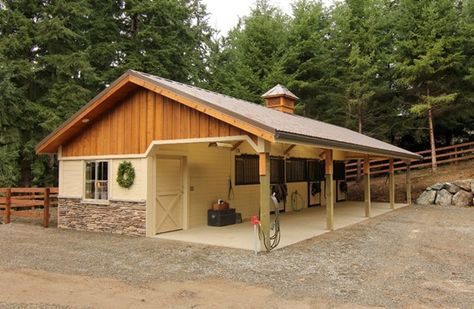 Love the idea of open air concept but in Canada maybe a fold away wall is a smart edition for when winter rolls in. Small Stable, Small Horse Barn, Small Horse Barns, Prefab Barns, Barn House Kits, Horse Barn Ideas Stables, Barn Stalls, Small Barns, Horse Barn Designs