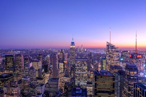 Skyline Image, New York City Night, Salary Negotiation, New York Night, Night Pictures, Chrysler Building, Nature Places, Halloween Wallpaper Iphone, Eye Photography