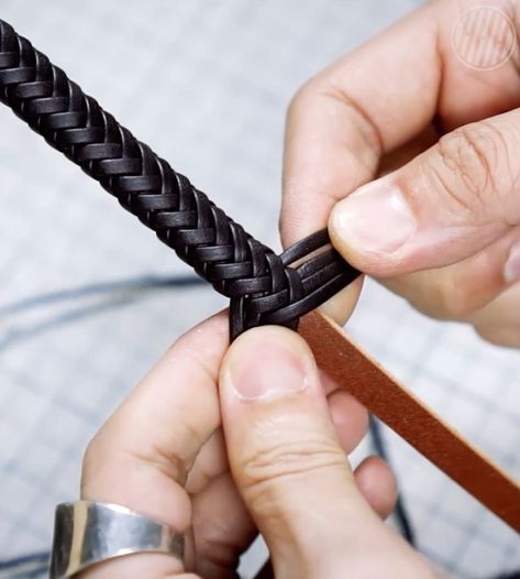 ASMR / How to braid a Luxury Leather Bracelet | #crafts #asmr #diy | By Hahns Atelier | Facebook Leather Braiding Techniques, Braided Leather Bracelet Diy, Woven Crafts, Leather Braclet, Rawhide Braiding, Leather Bracelet Tutorial, Leather Braiding, Wood Jewelry Diy, Paracord Braids