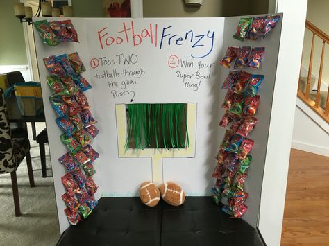 Kids game for a Super Bowl party! Two dollar-store footballs, one tri-fold, two packs of ring pops, one spool of green ribbon, and some tape. Ring Pops, Super Bowl Rings, Two Dollars, Ring Pop, Super Bowl Party, Kids Game, Superbowl Party, Green Ribbon, Tri Fold