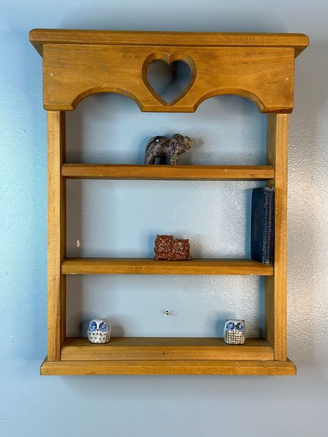 Cute Wooden Shelves, Wooden Heart Shelf, Vintage Shelves, Granny Chic Decor, Heart Shelf, Scroll Art, Wooden Wall Shelf, Vintage Blonde, Small House Plants