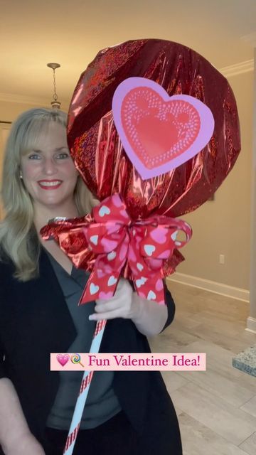 Louisiana Woman Crafts, Valentines Day Lollipop Craft, Valentine Sucker Ideas, Diy Lollipop Valentines For Kids, Lolipop Valentines Ideas, Valentine Lollipop Ideas, Lollipop Valentine Ideas, Lollipop Gift Ideas, Lollipops Diy