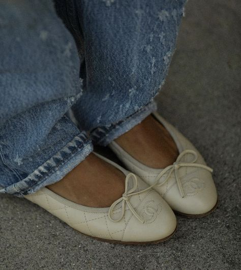 Ballet Flats, This Year, Outfit Ideas, Ballet, Chanel, White, Instagram